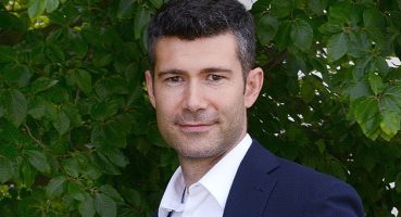 Vertiv, EMEA'da Dağıtılmış BT Ağları ve Edge Bilişim Uygulamaları için Yeni Tek Fazlı Kesintisiz Güç Kaynağını Tanıttı