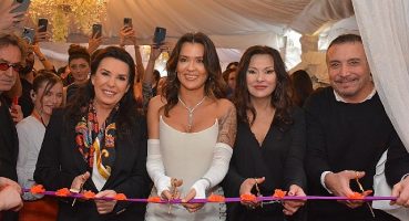 Nazo Klinika açılışına ünlü yağmuru