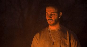 Tahsin Burak'tan Eski Sevgiliye: Bekleme Artık “Yürüyorum Ecele"