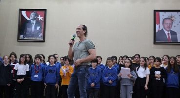 100. Yıl Korosu, Kıraç ile 23 Nisan şarkıları söyleyecek