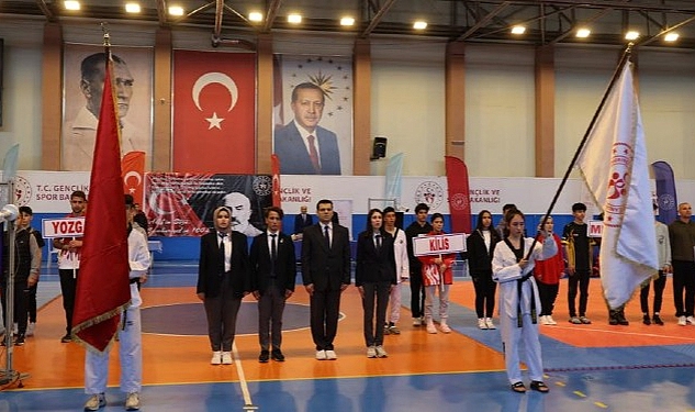 2022-2023-yili-okul-sporlari-taekwondo-kyorugi-gencler-kiz-erkek-grup-musabakalari-nevsehirde-basladi.jpg