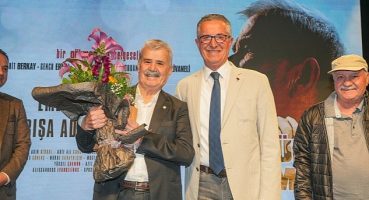 Komünist Osman, Gaziemirli seyirciyle buluştu