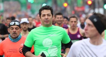 Mert Fırat, Schneider Electric Paris Maratonu'nda Depremzedeler için Koştu