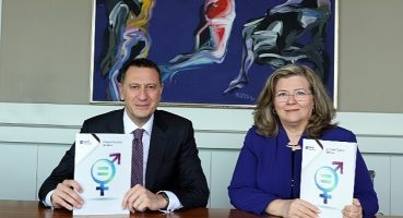 QNB Finansbank'tan cam tavanı kırmaya yönelik hamle