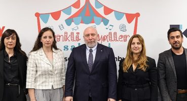 'Renkli Hayaller Sahnesi' 23 Nisan'dan İtibaren Depremden Etkilenen Çocuklarla Buluşacak