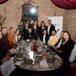 seckin-isimler-dora-magazin-arsavev-iftarinda-bir-araya-geldi.jpg