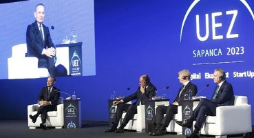 UEZ 2023'te yeni global politik düzenin dinamikleri konuşuldu