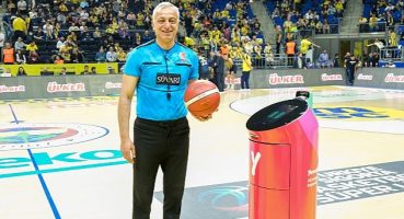 Yemeksepeti'nin Teslimat Robotu YEBO'dan, Fenerbahçe Beko-Galatasaray Nef Basketbol Maçında Bir İlk!