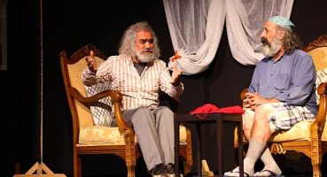 Çankayalı Tiyatro Oyuncuları Sahnede