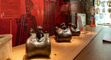 Eskiçağ Tarihine Işık Tutan Yazılar Pera Müzesi'nde Mercek Altında