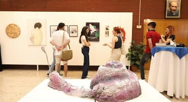 DEÜ Güzel Sanatlardan karma sergi açılışı