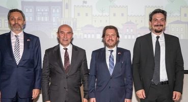 İzmir'in tarihi bölgesine 1 milyar dolarlık yatırım hedefi için dev adım