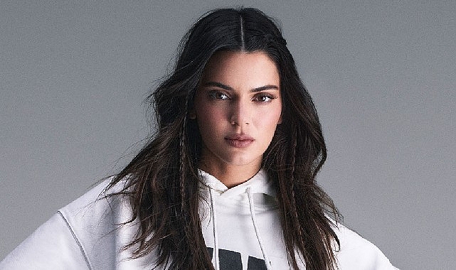 loreal-parisin-yeni-makyaj-marka-elcisi-kendall-jenner.jpg