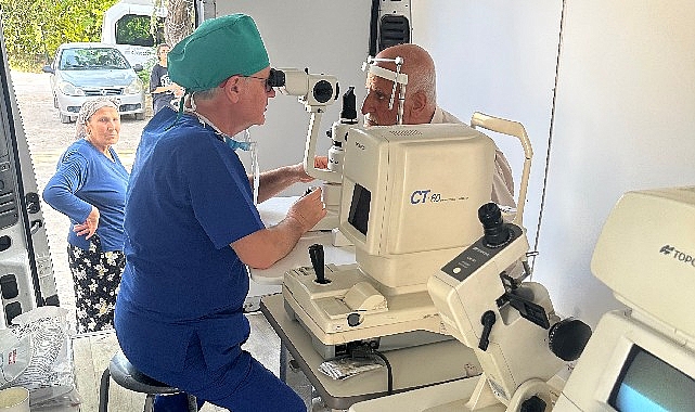 turk-oftalmoloji-derneginin-gezici-goz-muayene-araci-hatayda.jpg
