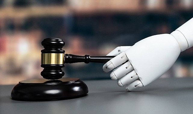 yapay-zekadan-hakim-veya-avukat-olur-mu.jpg