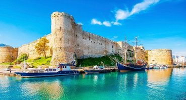 2 gün izin al, 5 gün tatil yap! | Enuygun açıkladı: 30 Ağustos tatili için Kaş'ta otel fiyatları 850 TL'den başlıyor