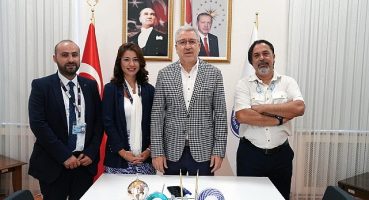 Babanın gözünden alınan dokuyla geliştirilen kök hücre oğluna ışık oldu