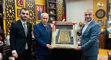 Tarihi ve Kutsal Mekanlar ile Büyüleyen Sergi: Amine Sultan Tan'ın “Ruh-u Revan” Sergisi.