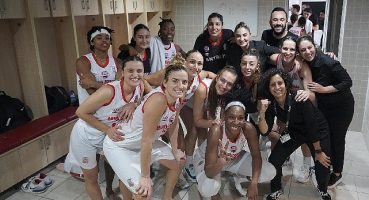 Antalya Büyükşehir Belediye Kadın Basketbol Takımı, Beşiktaş'ı Yenerek Liderliğe Yükseldi