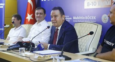 Başkan Böcek'den 671. Tarihi Elmalı Güreşleri'ne davet