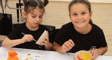Çocuklar için 'Kağıt Hamurundan Kap Boyama Atölyesi' 
