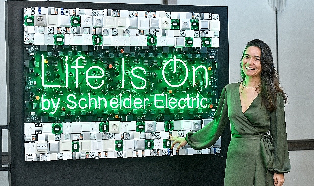 schneider-electric-net-sifir-binalar-alaninda-yenilikci-liderlerle-bir-araya-geldi.jpg