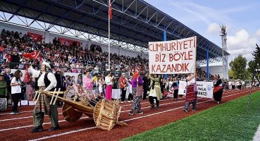 Seferihisar'da 100'üncü yıl çoşkusu