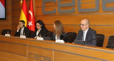 Cumhuriyetin 100. yılında BBVA,   İspanya' da yatırımcılara Türkiye tecrübelerini aktardı