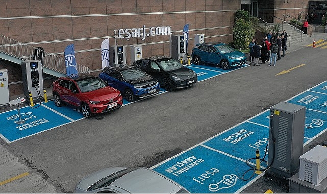 esarj-ayni-anda-20-araca-hizmet-veren-sarj-istasyonunu-ankarada-acti.jpg
