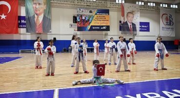 Bayrampaşa'da spor okulu kış sezonu başladı