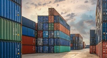 Ege Bölgesi'nin 10 aylık dış ticaret fazlası 8 milyar doları aştı