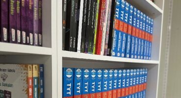 Adıyaman konteyner kentteki gençler kütüphanelerine kavuştu