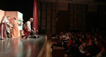 Çankaya Belediyesi ara tatile giren öğrencilere ikinci dönem öncesi birbirinden eğlenceli etkinliklerle keyifli tatil geçirmelerini sağlıyor.