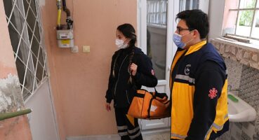 Burhaniye'de evde bakım hizmetleri aralıksız sürüyor