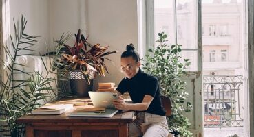 Acer, evde eğlencenin konforunu aileler ve öğrenciler için büyük ekranlı Iconia Tab M10 ile ikiye katlıyor