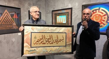 ''Çizgi Ötesi'' Savaş Çevik Hat Sergisi Sanatseverlerle Üsküdar'da Buluştu