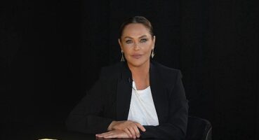 Hülya Avşar'ın Bu Haftaki Konuğu Ünlü Avukat Kezban Hatemi