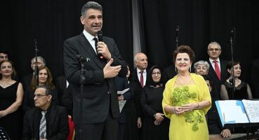 Kartepe Belediye tarafından düzenlenen Türk Sanat Müziği konseri büyük bir ilgiyle izlendi