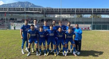 Kemer Belediye Spor evinde galip geldi