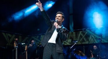 Kenan Doğulu, Heyecanla Beklenen “İhtimaller" Caz Konseriyle En Sevilen Parçalarını İzmirli Sevenleri İçin Seslendirdi