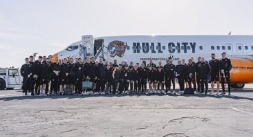 “Tigers on Tour" Hazırlık Kampı Hull City Corendon Uçağıyla Antalya Havalimanı'nda