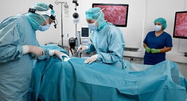 Uzaktan izleme ve iletişim için hepsi bir arada sesli-görsel cihaz