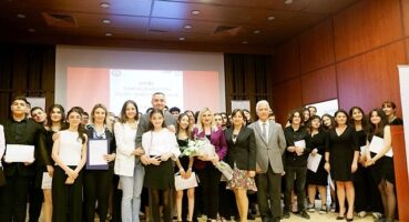 İzmir Ümran Baradan Güzel Sanatlar Lisesi öğrencilerinden “Solo Konser"