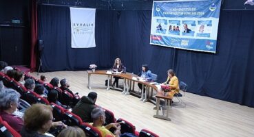 Köy Enstitüleri üzerine Türkiye'nin en önemli etkinlik dizisi olan “Köy Enstitüleri Fikir ve Kültür Günleri” 19-21 Nisan tarihlerinde dördüncü kez Ayvalık'ta gerçekleştirildi