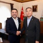 ankaranin-kardes-kenti-seulden-gelen-seul-belediyesi-meclis-baskani-hyeonki-kim-ile-belediye-burokratlarindan-olusan-guney-kore-heyeti-nevsehir-belediye-baskani-rasim-ariy.jpg