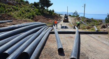 Antalya Büyükşehir Belediyesi kırsalda çalışmaya devam ediyor