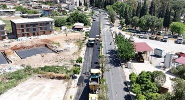 Aydın Büyükşehir Belediyesi, kent genelinde vatandaşlar için daha güvenli ve konforlu yollar oluşturmaya devam ediyor