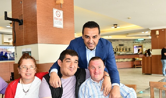 baskan-yildiz-engelli-anneleri-ve-ozel-cocuklar-ile-bir-araya-geldi.jpg