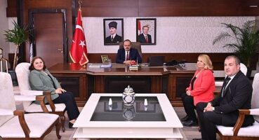 Didim Belediye Başkanı Hatice Gençay, Aydın Valisi Yakup Canbolat’ı ziyaret etti