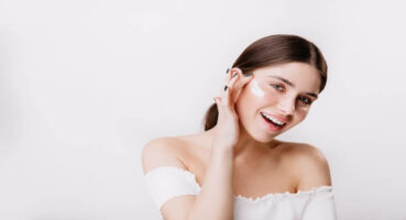 Yaz Mevsimine Sağlıklı ve Işıltılı Bir Ciltle Merhaba Deyin